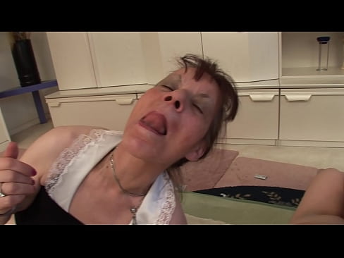 ❤️ Bi amona eta aitona batek hirukotea dute ️ Super sexua pornoan eu.pornobot.ru ️❤